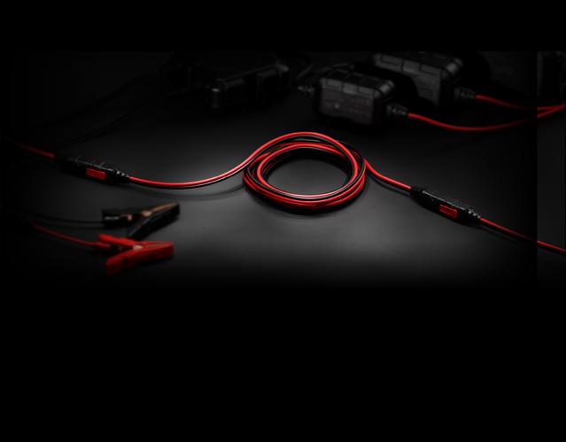 _ _Plug_N_Play_With_Genius_Chargers_and_Accessories_F9B_XS_2x 100